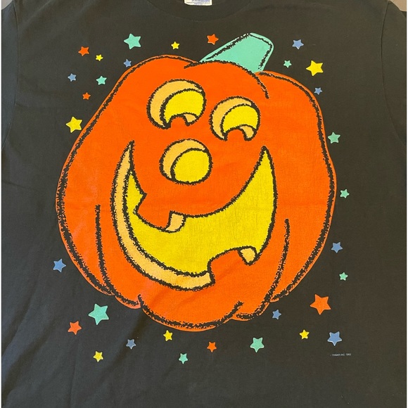 Vintage Halloween pumpkin graphic T-shirt - Picture 3 of 7